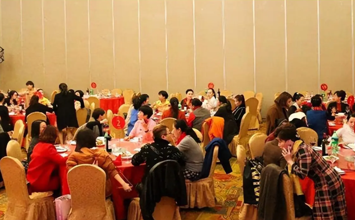 Cô dâu bị vạch trần quá khứ gây sốc trong đám cưới, chú rể hủy hôn tại chỗ Ảnh 2