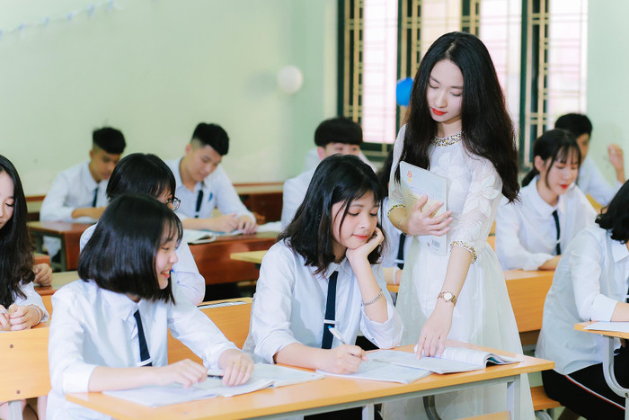 Ngoài nghề giáo, sinh viên ngành Sư phạm Ngữ văn có thể theo đuổi nhiều ngành nghề khác. Ảnh minh hoạ
