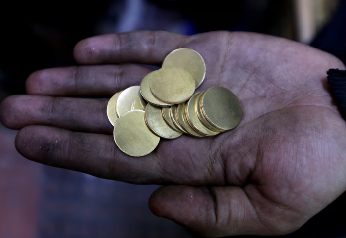 Giá vàng điều chỉnh khi đồng USD phục hồi trên thị trường quốc tế. Ảnh: REUTERS.&nbsp;