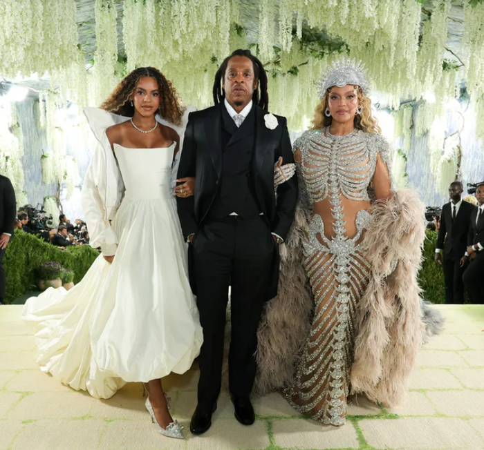 Beyonce tham dự Met Gala 2026 cùng Jay-Z và Blue Ivy Carter. Ảnh: Getty Images