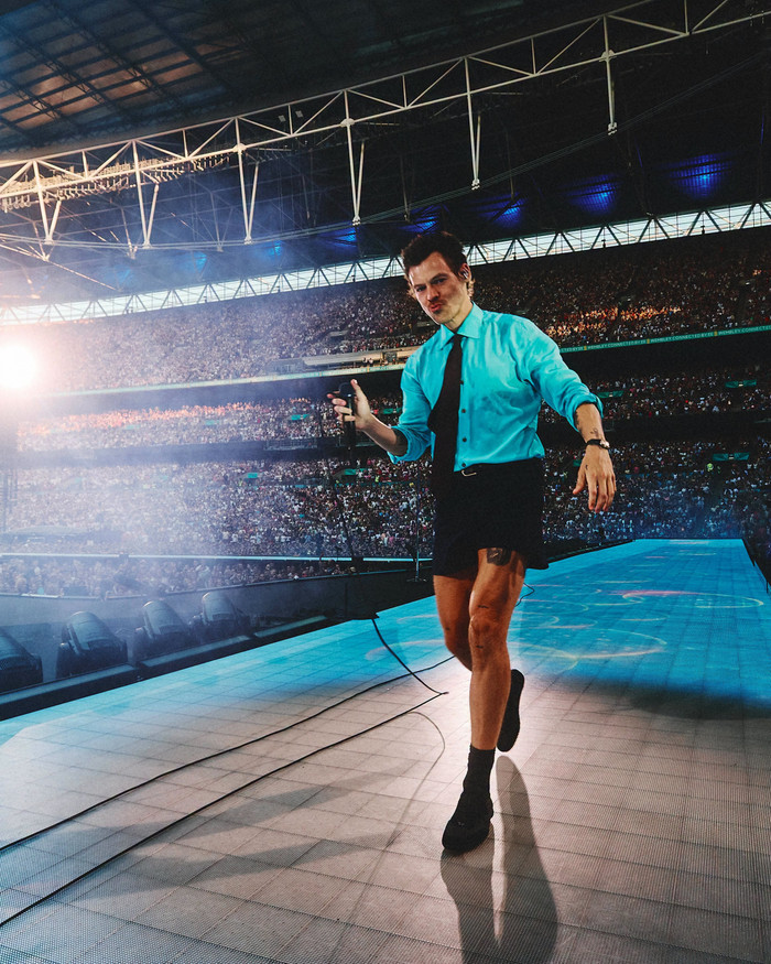 Harry Styles gặp sự cố trước 80.000 khán giả Ảnh 5