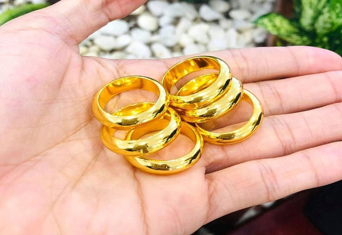 Giá vàng hôm nay (11/6): Vàng nhẫn 'tuột dốc' xuống mức khó tin Ảnh 2