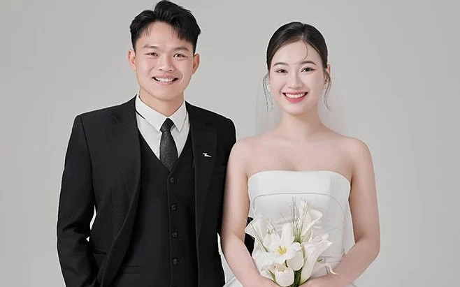Nguyễn Linh - bà xã cầu thủ Hồ Văn Cường cũng ở Nghệ An.