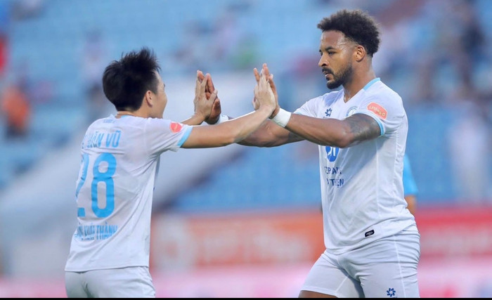 Nguyễn Xuân Son có lẽ là người tiếc nuối nhất sau khi Nam Định FC chính thức khép lại mùa giải 2025-2026 mà không giành được bất kỳ danh hiệu nào. Ảnh: CLB Nam Định
