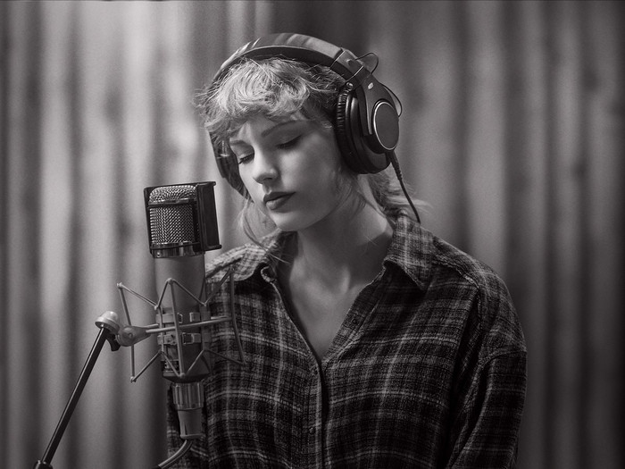 Vì sao Taylor Swift trở thành nhạc sĩ sáng tác của cả một thế hệ? Ảnh 2