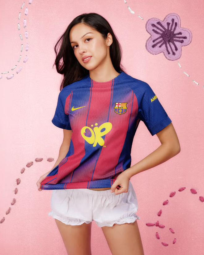 Olivia Rodrigo trong bộ sưu tập hợp tác với FC Barcelona. Ảnh: Spotify
