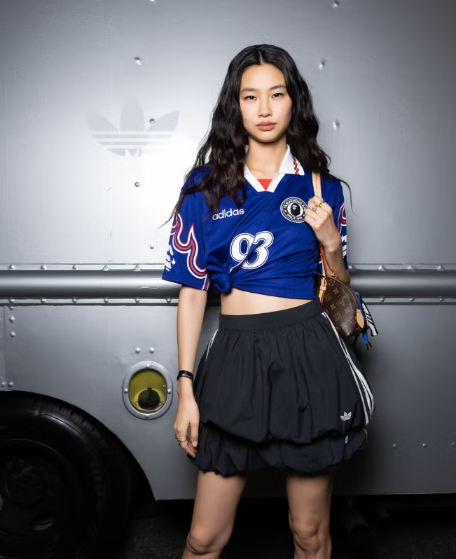 Hoyeon tại sự kiện ra mắt bộ áo đấu World Cup của Adidas. Ảnh: Jason Sean Weiss/BFA.com