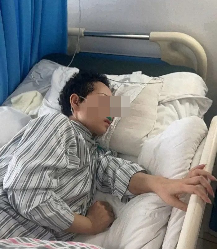 Vừa thi xong Đại học, con gái được cha báo tin mẹ đã qua đời 11 ngày Ảnh 2