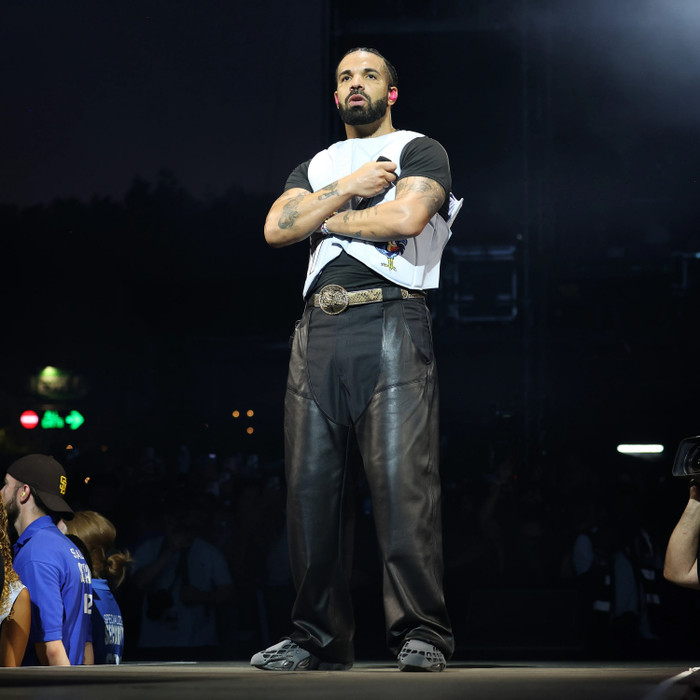 Drake cuối cùng cũng đã sánh ngang Kendrick Lamar Ảnh 2