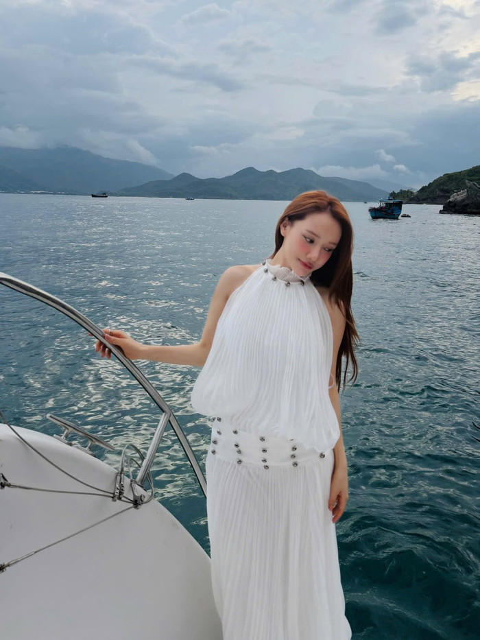 Vẻ đẹp nữ tính của Nhã Phương.