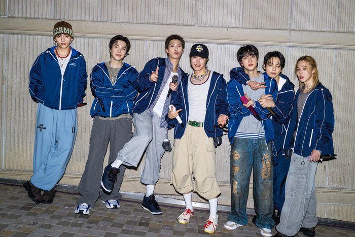 200.000 người 'đổ bộ' thành phố Busan mừng kỷ niệm 13 năm ra mắt của BTS Ảnh 4