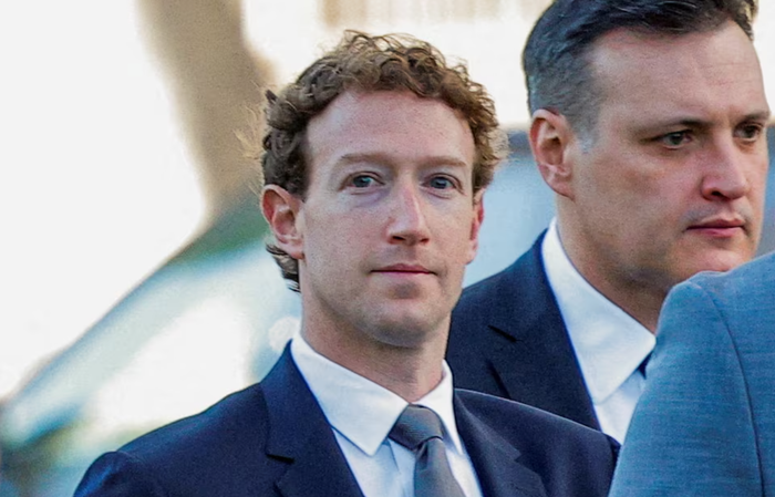 Giám đốc điều hành của Meta Platforms, Mark Zuckerberg, đến trước tòa án ở Los Angeles, California, Mỹ, ngày 18 tháng 2 năm 2026. Ảnh: Reuters