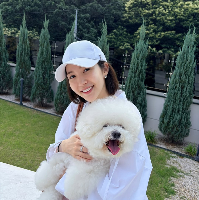 Khoảnh khắc đời thường của Park Min Young.
