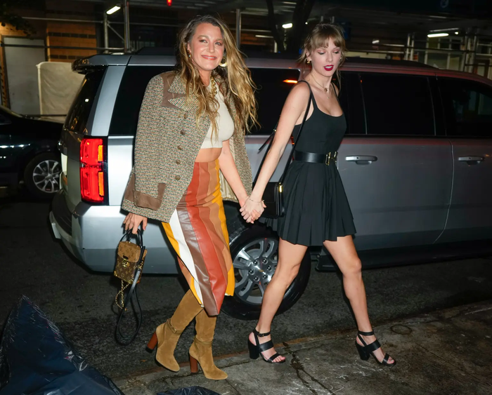 Nguồn tin của Daily Mail cho biết Keleigh Teller vẫn hy vọng có thể hàn gắn mối quan hệ với Taylor Swift.