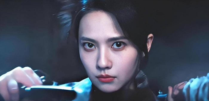 Khương Bội Dao nổi bật với khí chất áp đảo và diễn xuất tiết chế đầy cuốn hút. Ảnh: iQIYI