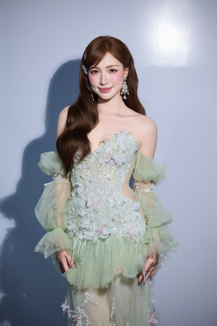 Hạnh phúc đến muộn với Hòa Minzy Ảnh 3