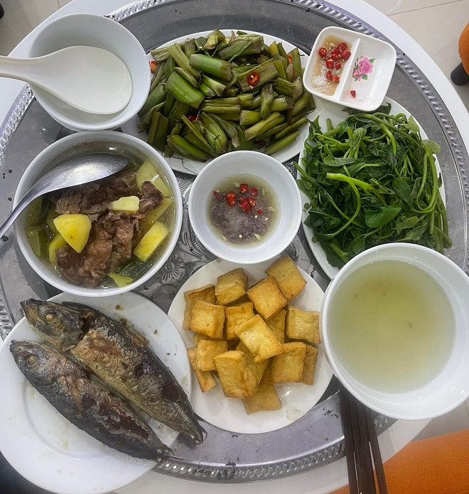 Mùa gió Lào, người xứ Nghệ quê bà xã Hồ Văn Cường ăn gì? Ảnh 5