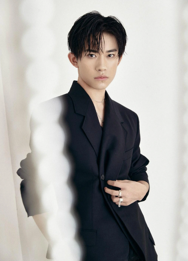 &nbsp;Dịch Dương Thiên Tỉ được đề cử trong hạng mục Nam diễn viên chính xuất sắc. Ảnh: Weibo&nbsp;