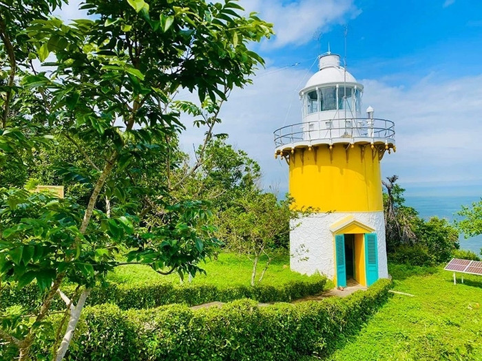 Ngọn hải đăng giữa biển ở quê Mỹ Tâm, ai từng ghé một lần đều muốn quay lại Ảnh 2