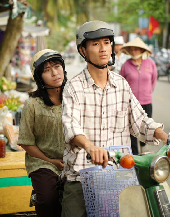 Ma Xó xoay quanh câu chuyện của vợ chồng Phú và Thảo. Ảnh: NSX