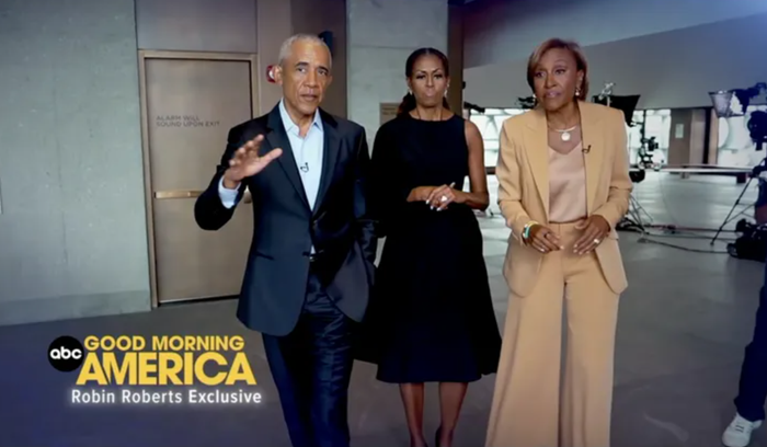 Robin Roberts phỏng vấn Barack và Michelle Obama. Ảnh: ABC
