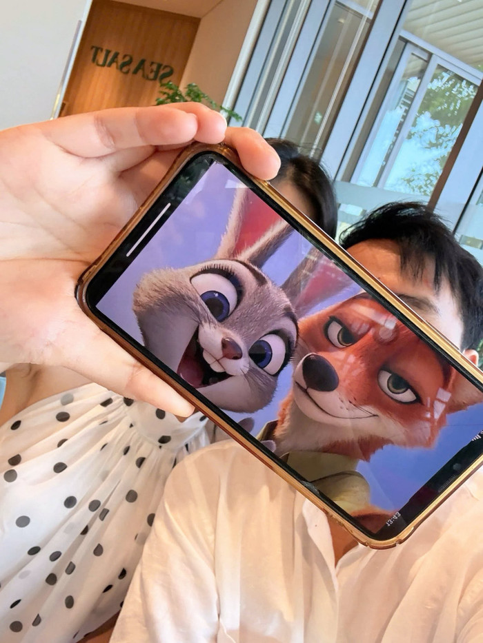 Hoa hậu Ý Nhi hạnh phúc đón sinh nhật bên bạn trai.