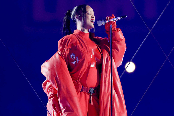 Rihanna chính thức đi vào lịch sử Ảnh 3