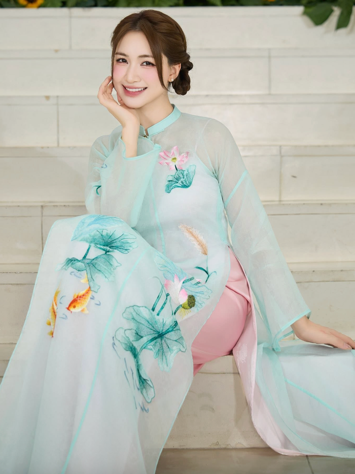 Hòa Minzy đã trúng cử trở thành Uỷ Viên BCH Trung ương Hội Liên hiệp Phụ nữ Việt Nam. Ảnh: FBNV