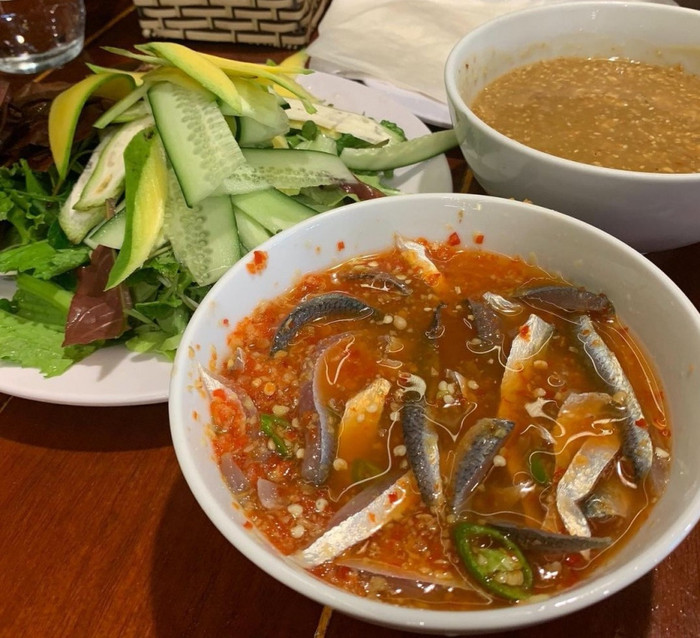Món ăn ra đời từ cuộc sống ngư dân, nay trở thành đặc sản nổi tiếng quê hương Mỹ Tâm Ảnh 6
