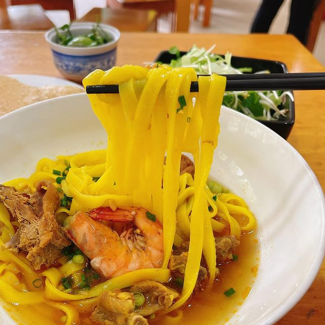 Món mì Quảng.