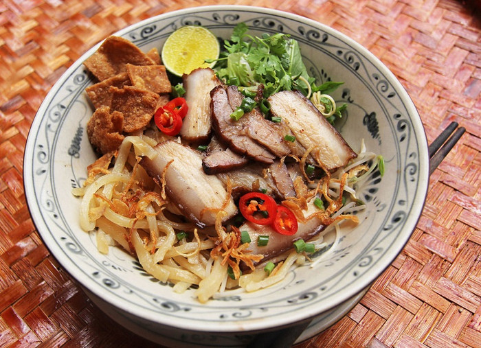 Món cao lầu Hội An.