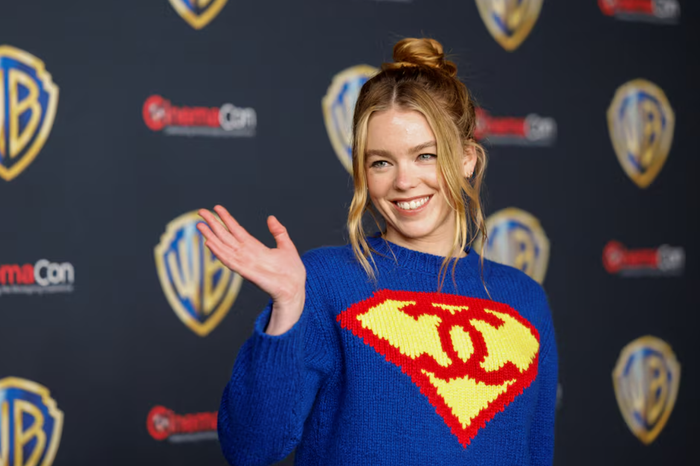 Milly Alcock tạo dáng trước buổi thuyết trình của Warner Bros. Pictures tại CinemaCon, hội nghị chính thức của Cinema United, ở Las Vegas, Nevada, Mỹ, ngày 14 tháng 4 năm 2026. Ảnh: Reuters