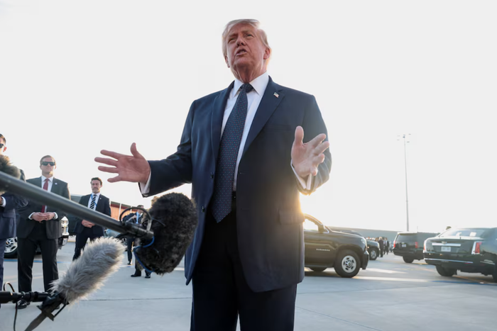 Hình ảnh Tổng thống Mỹ Donald Trump phát biểu trước giới truyền thông khi đến sân bay Paris Orly, sau Hội nghị thượng đỉnh G7, tại Orly, Pháp, ngày 17 tháng 6 năm 2026. Ảnh: Reuters