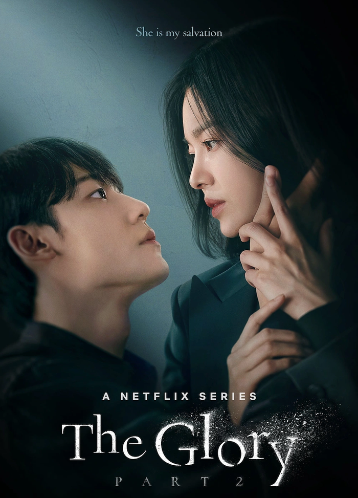 The Glory 2 ghi nhận 16,5 triệu lượt xem trong tuần thứ hai và tiếp nối hành trình báo thù của Moon Dong-eun. Sau nhiều năm chuẩn bị, cô chính thức thực hiện kế hoạch khiến những kẻ từng bắt nạt mình phải đối diện với quá khứ, khi các bí mật lần lượt bị phơi bày và mối quan hệ giữa nhóm ác nhân dần sụp đổ. Phần phim mang đến cái kết trọn vẹn cho hành trình tìm lại công bằng của nữ chính.