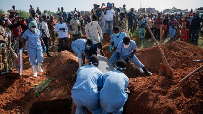 Dịch Ebola bùng phát dữ dội ở Congo và Uganda, hơn 230 người tử vong Ảnh 1