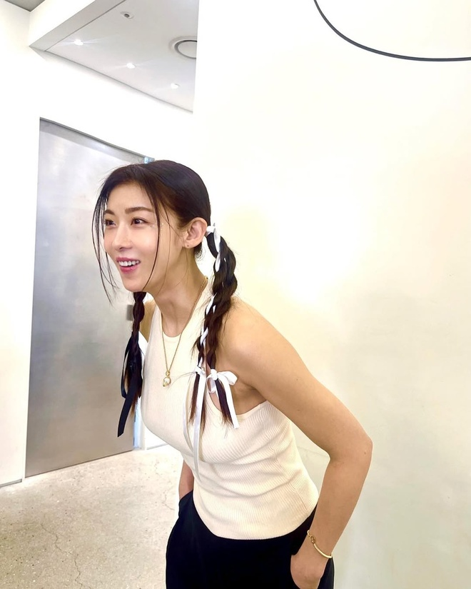 Thời gian gần đây, Ha Ji Won liên tục nhận được sự chú ý khi thử sức với nhiều hoạt động.