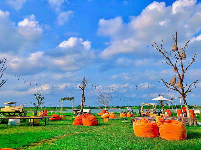 Ít ai ngờ giữa Hà Nội quê Phương Oanh lại có một 'thảo nguyên trắng' đẹp đến vậy Ảnh 4