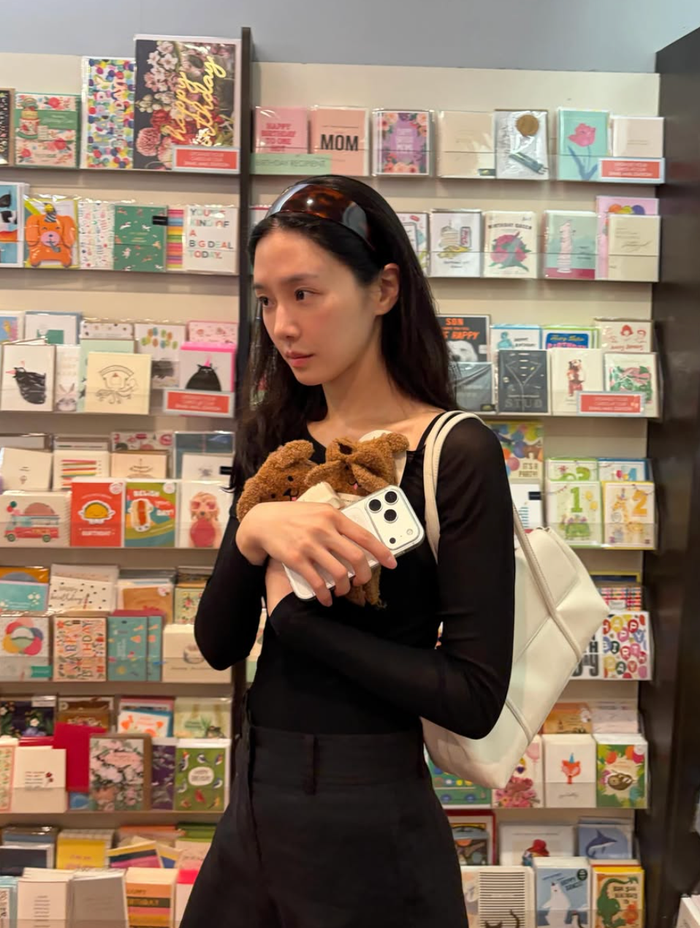 Sao phim 'Squid Game' Park Gyu Young gây chú ý với vóc dáng mảnh mai Ảnh 1