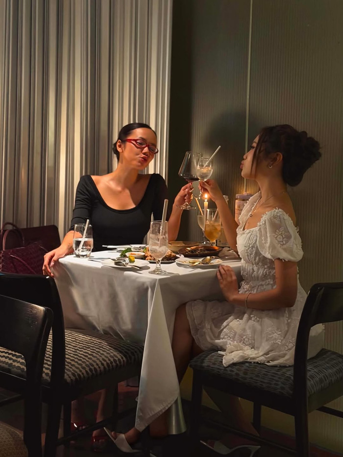 Hạnh phúc của Phương Mỹ Chi bên người tâm giao Ảnh 2