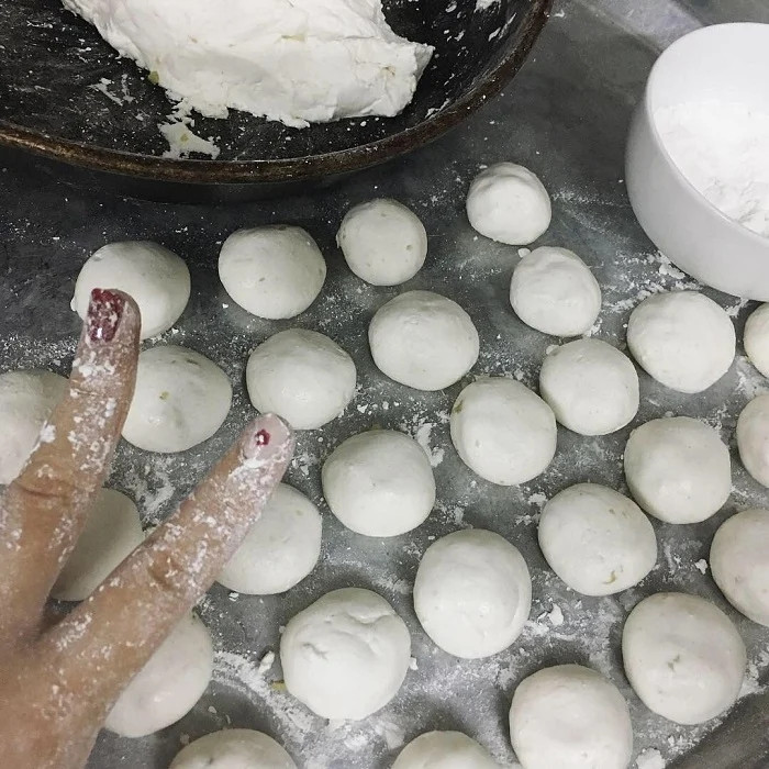 Loại bánh nổi tiếng ở quê bà xã Hồ Văn Cường, thường xuất hiện ở mâm cỗ ngày lễ Ảnh 3