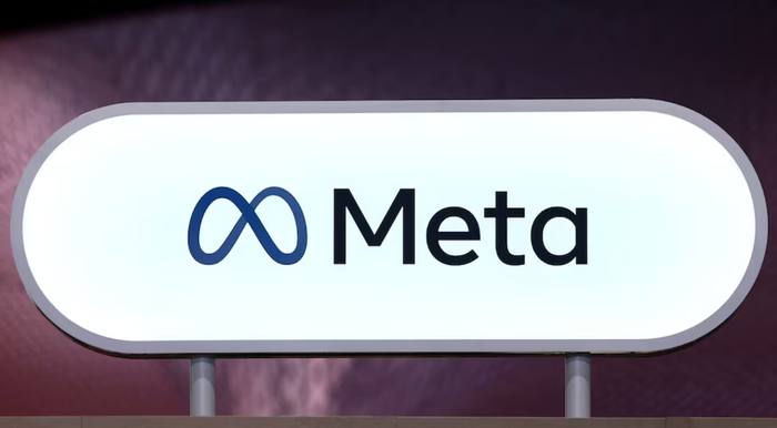 Logo của Meta được nhìn thấy tại hội nghị Viva Technology, một hội nghị dành riêng cho đổi mới và khởi nghiệp, tại trung tâm triển lãm Porte de Versailles ở Paris, Pháp, ngày 11 tháng 6 năm 2025. Ảnh: Reuters