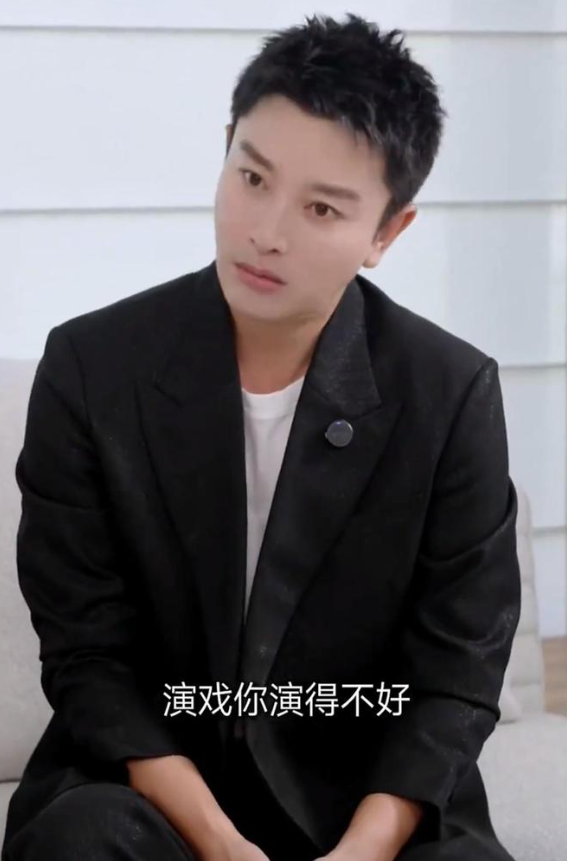 Những chia sẻ của Giả Nãi Lượng tạo ra nhiều ý kiến trái chiều khi nam diễn viên hiện là một trong những ngôi sao livestream bán hàng có doanh thu hàng đầu tại Trung Quốc.