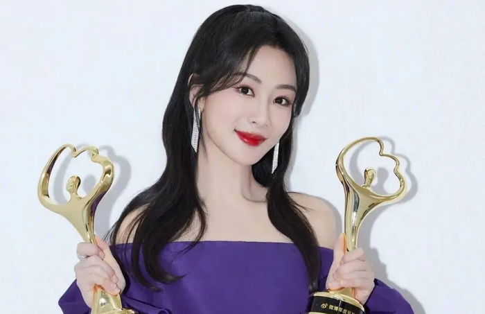 Dương Tử muốn dành nhiều thời gian hơn cho việc nghiên cứu vai diễn và nâng cao kỹ năng diễn xuất. Ảnh: Sohu