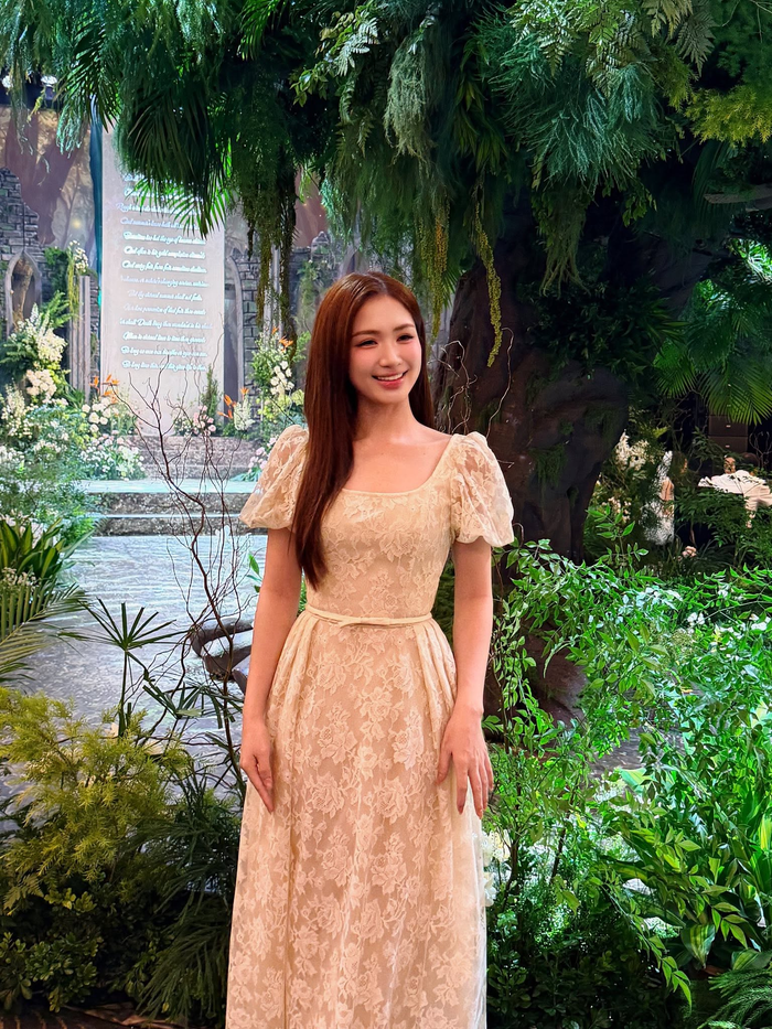Hòa Minzy liên tục đón tin vui ở tuổi 31.