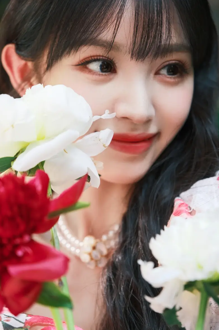 Loạt ảnh mới cho thấy sức hút không hề giảm nhiệt của Điền Hi Vi.