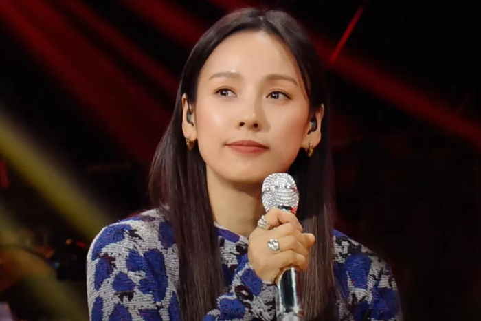 Ca sĩ Lee Hyori có câu trả lời đầy khéo léo về chuyện đưa ra lời khuyên cho các cặp đôi.