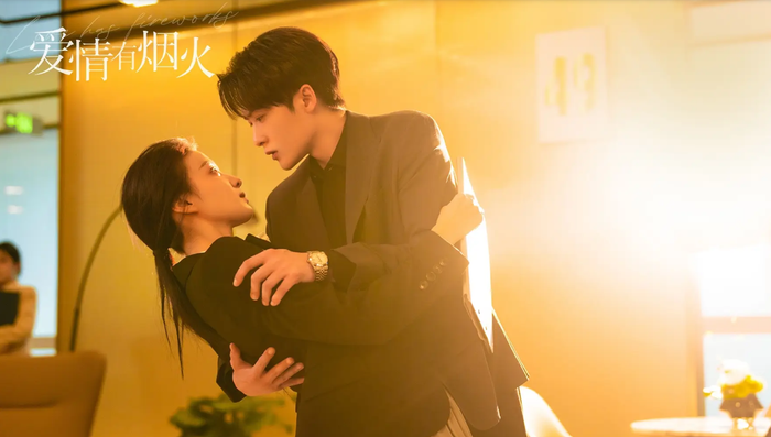 Bộ phim truyền hình Tình Yêu Có Pháo Hoa do Vương Sở Nhiên đóng chính đã trở thành một trong những tác phẩm nổi bật trên màn ảnh nhỏ.&nbsp;Ảnh: Weibo&nbsp;