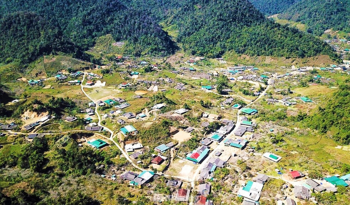 Về quê bà xã Hồ Văn Cường, chiêm ngưỡng 'biển trên núi' đẹp như tranh vẽ Ảnh 6