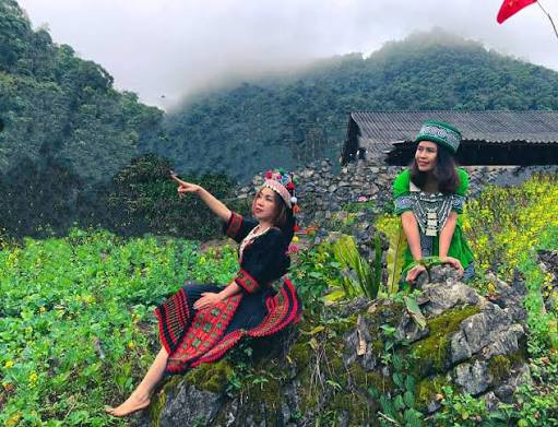 Về quê bà xã Hồ Văn Cường, chiêm ngưỡng 'biển trên núi' đẹp như tranh vẽ Ảnh 5