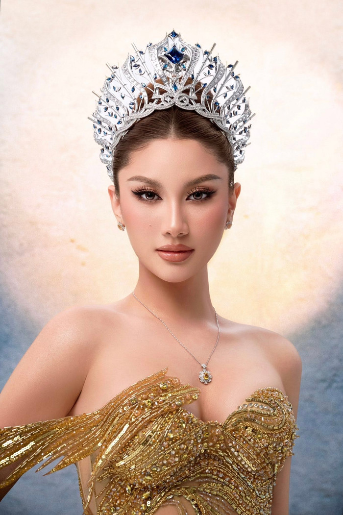 Hoa hậu Phương Linh trong bộ ảnh sau 1 năm đăng quang. (Nguồn: FBNV)